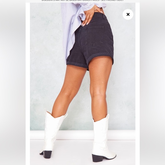 Pretty Little Thing Plus Black High Waisted Turnup Mom Short Size 26 - Picture 3 of 4